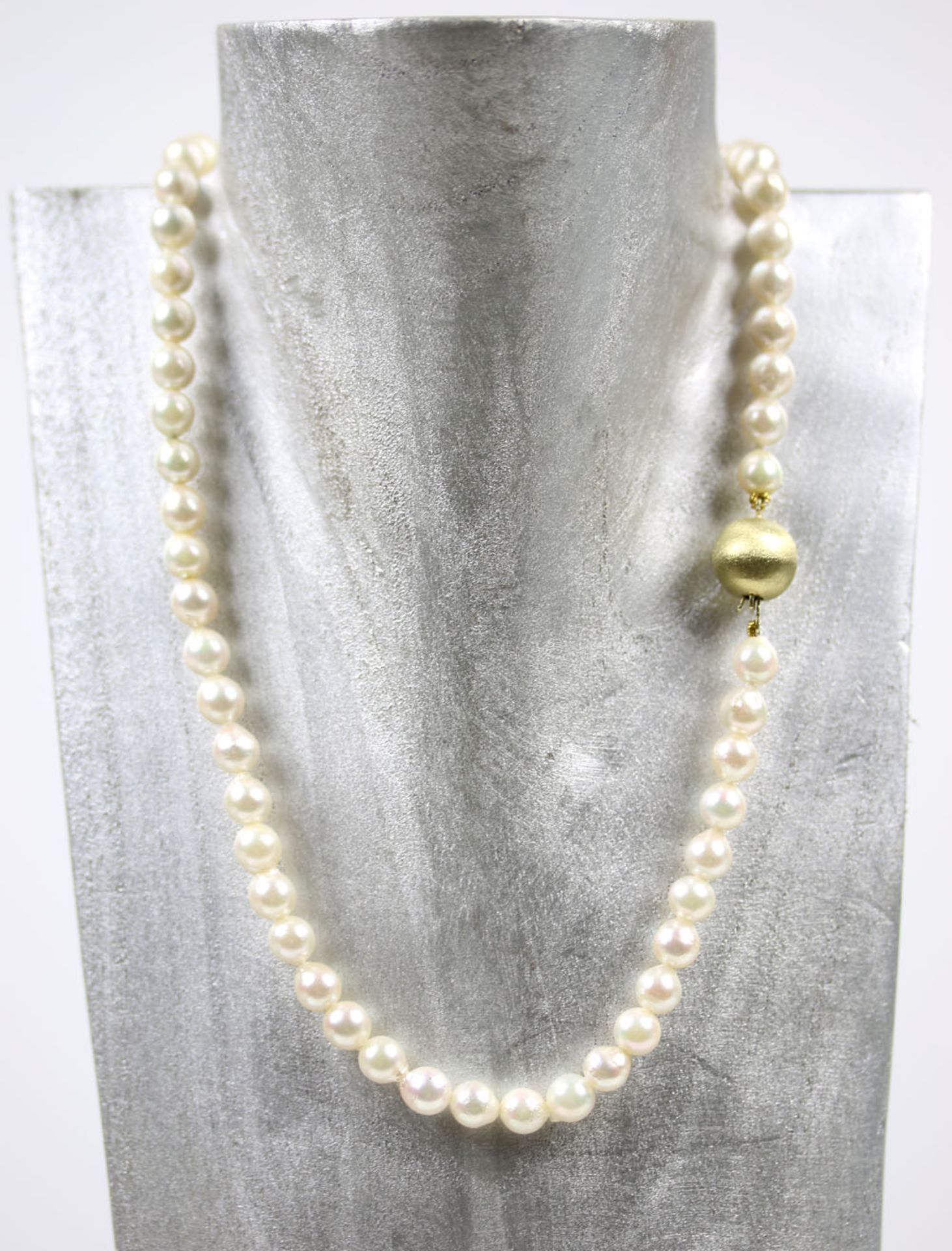 Perlenkette - Bild 3 aus 4