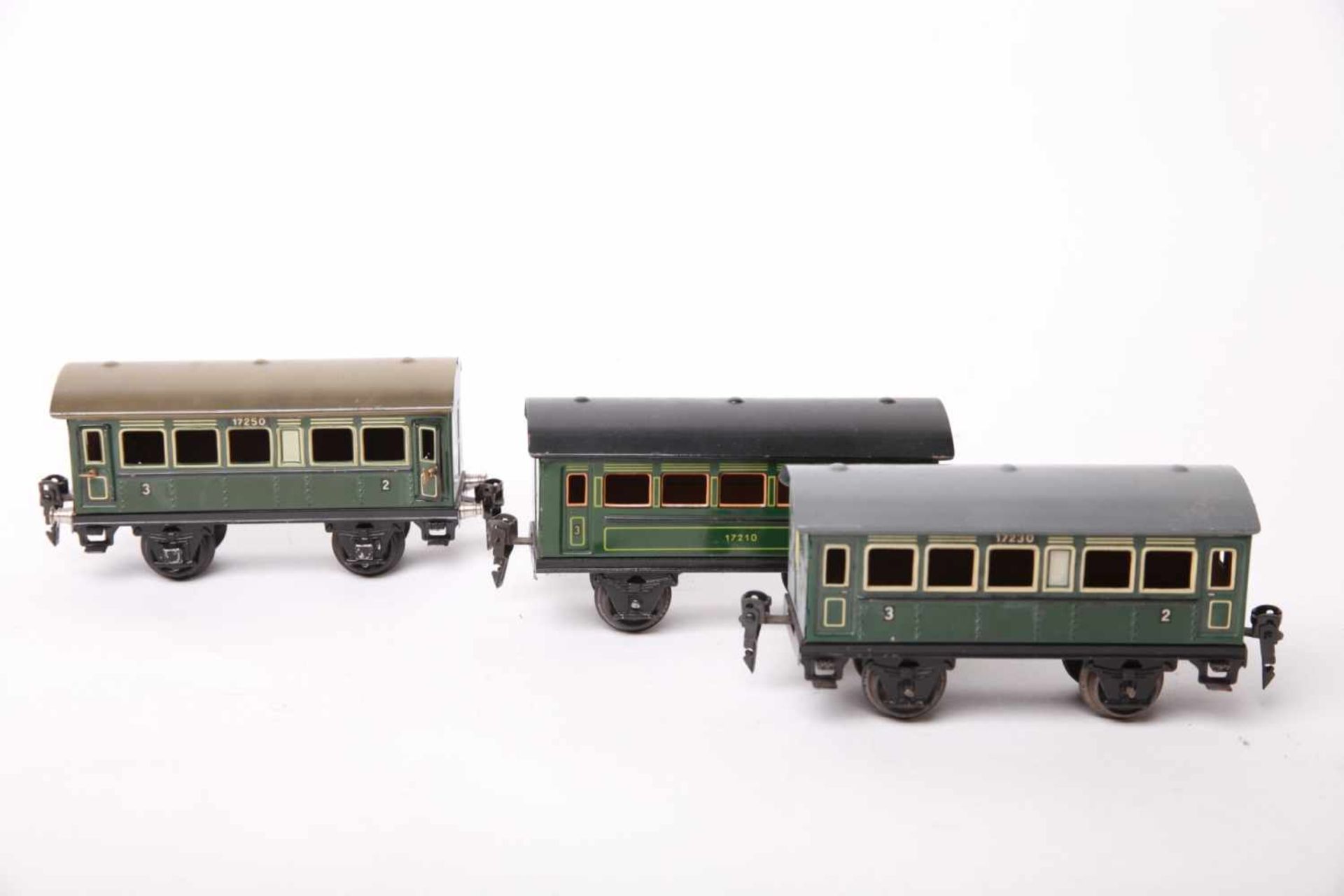 Märklin S 0, Konvolut 3 Personenwagen Z1-2