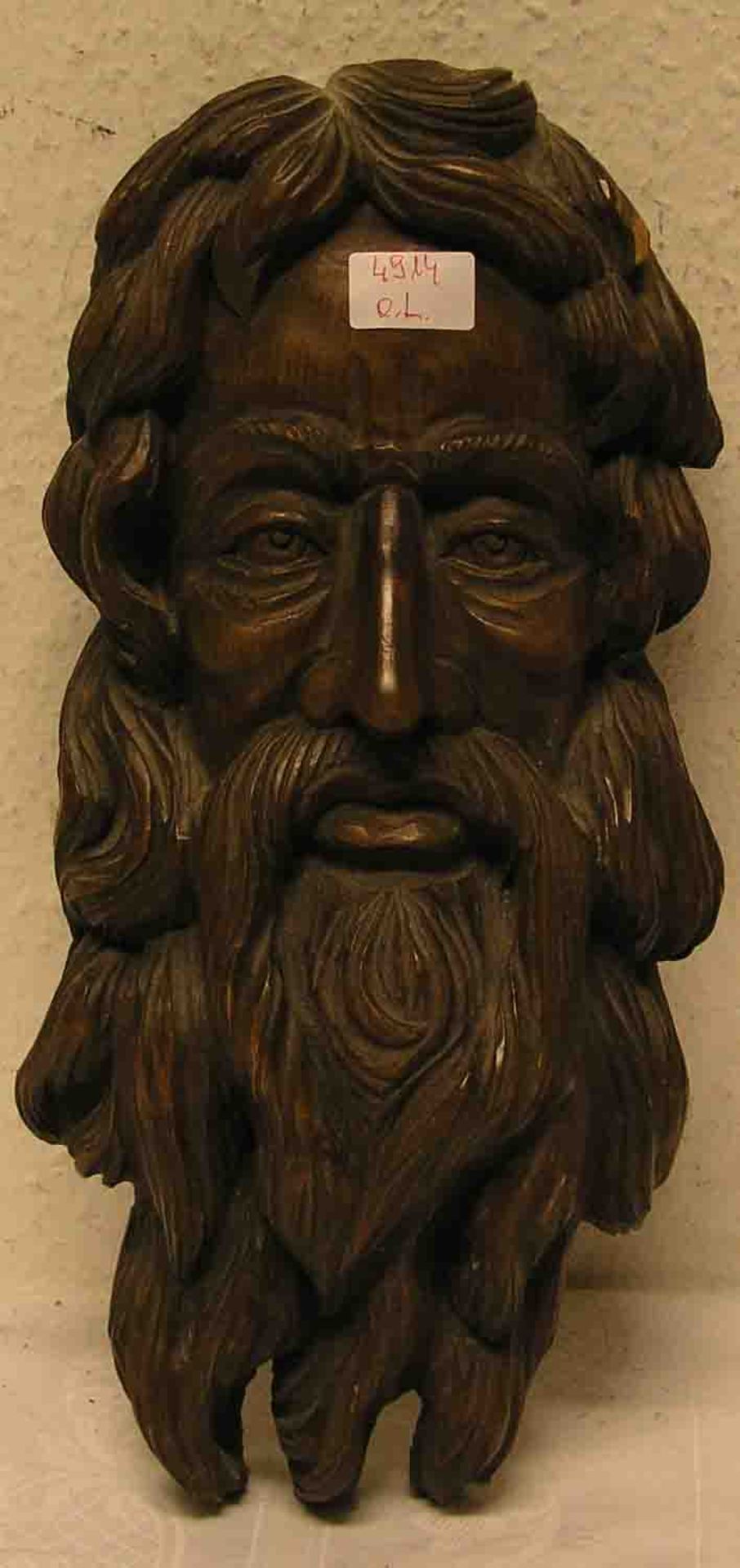 "Bärtiger Mann". Holzskulptur, rückseitig signiert: Nino Guardo, Taormina. Höhe: 34cm;<br