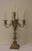 Kerzenleuchter für fünf Kerzen. Metall. Im barocken Stil, um 1900. Höhe: 49cm.