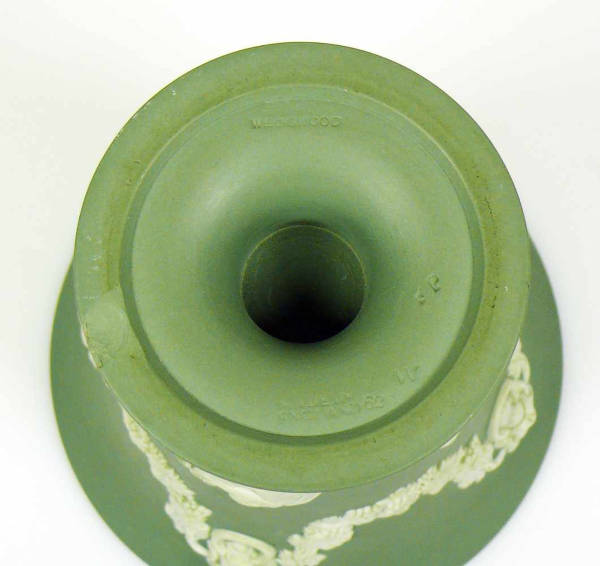 Wegdwood-Vase (20.Jh.) - Bild 4 aus 4