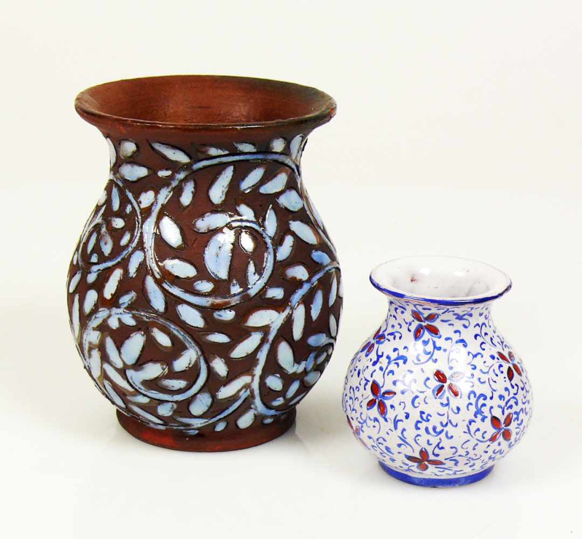 2 kleine Vasen (Hakenjos, Kandern, Anfg. 20.Jh.)