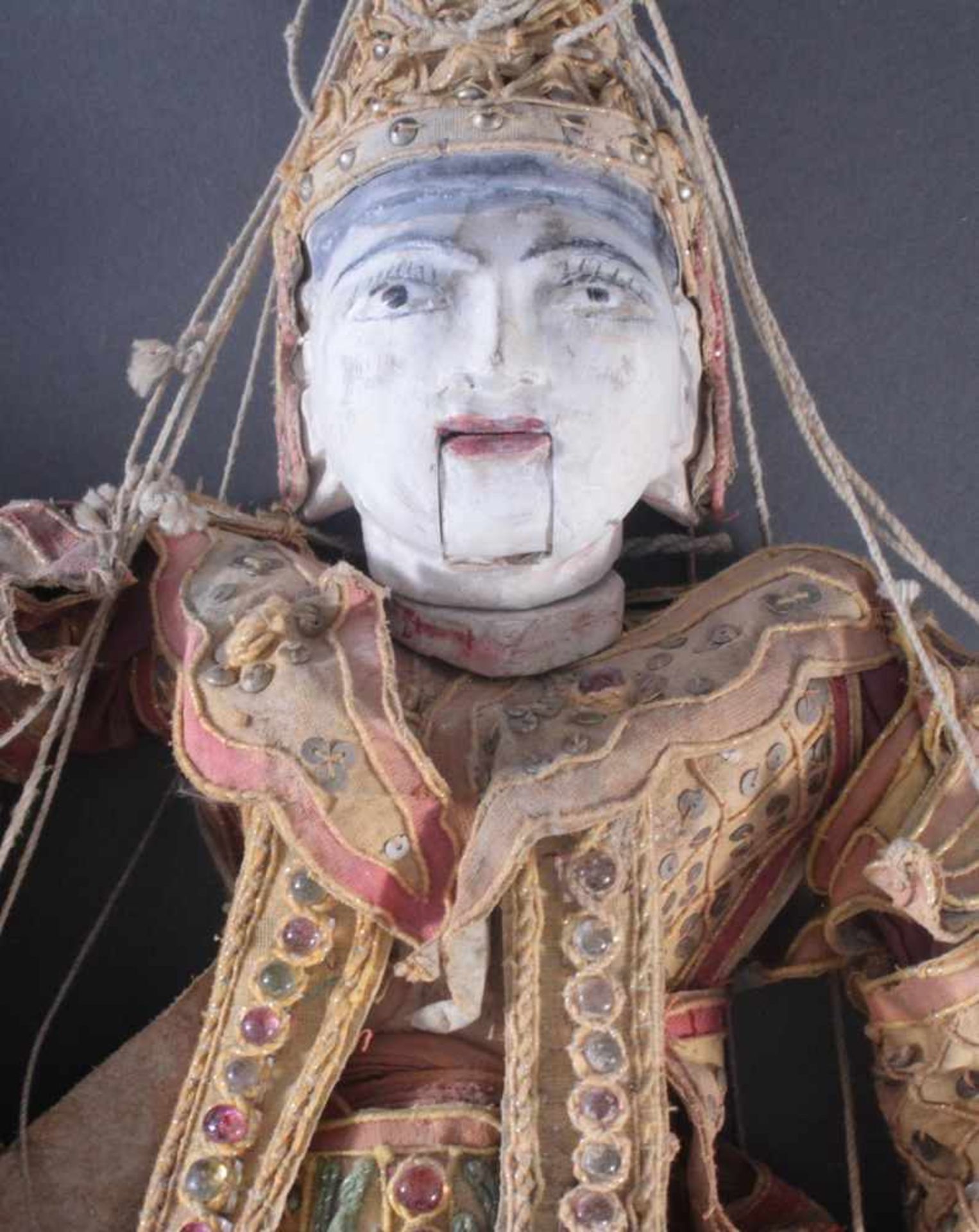 Paar indonesische Marionetten aus der 1. Hälfte des 19. Jh.< - Image 5 of 6