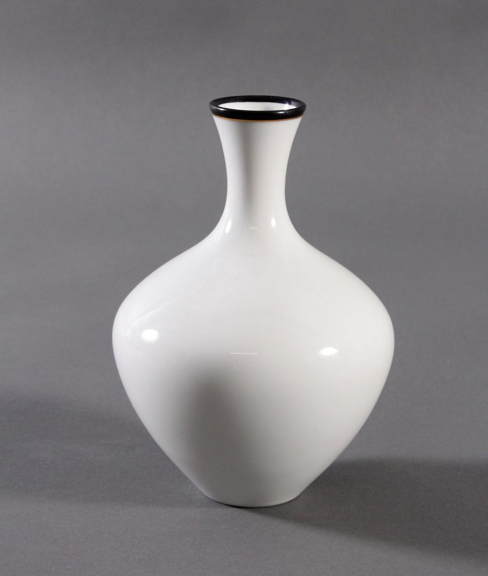 Vase KPM Berlin, signiert Kurt Schröder<