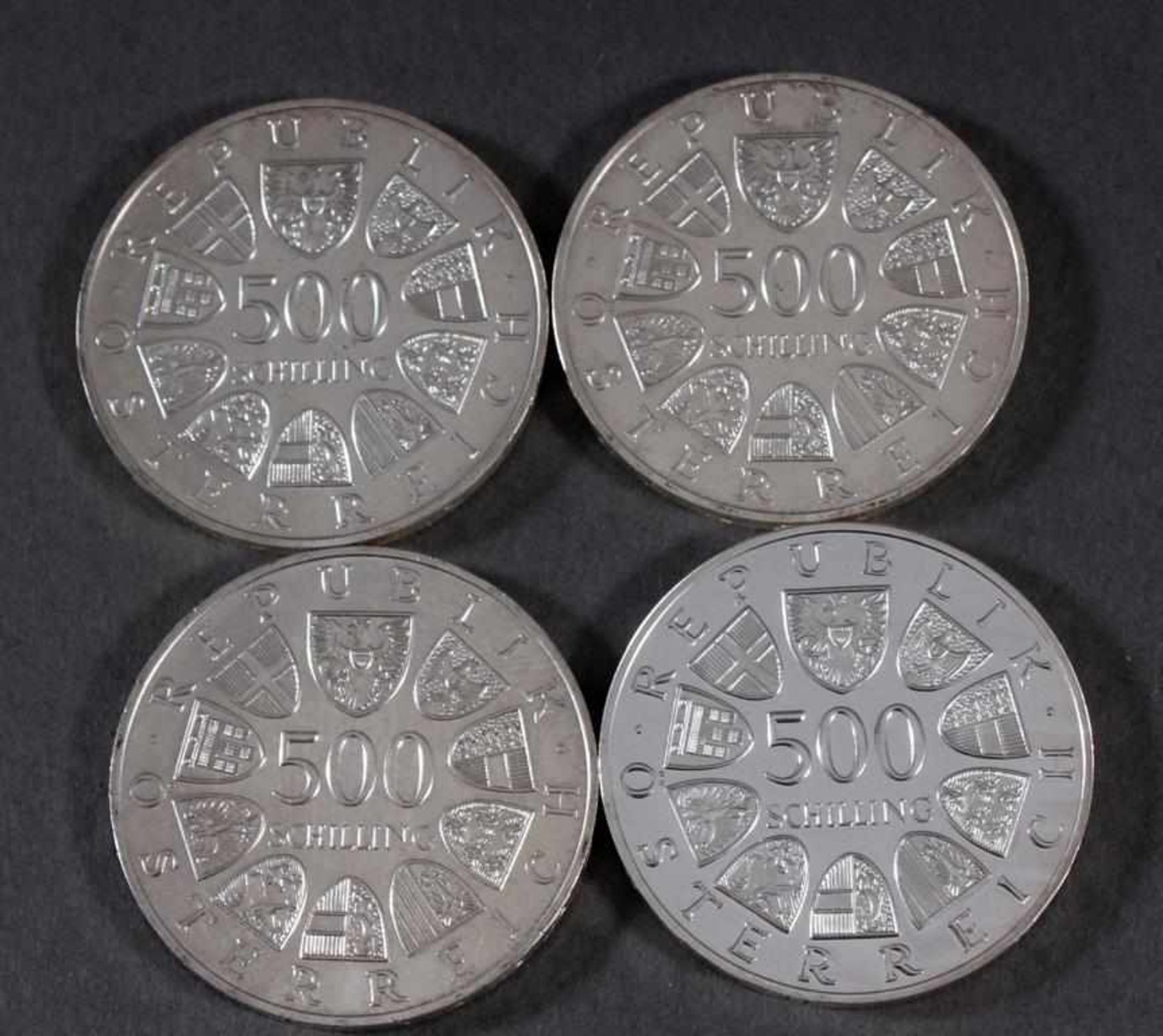 Österreich 2. Republik, 4 Stück 500 Schilling Münzen von 1983