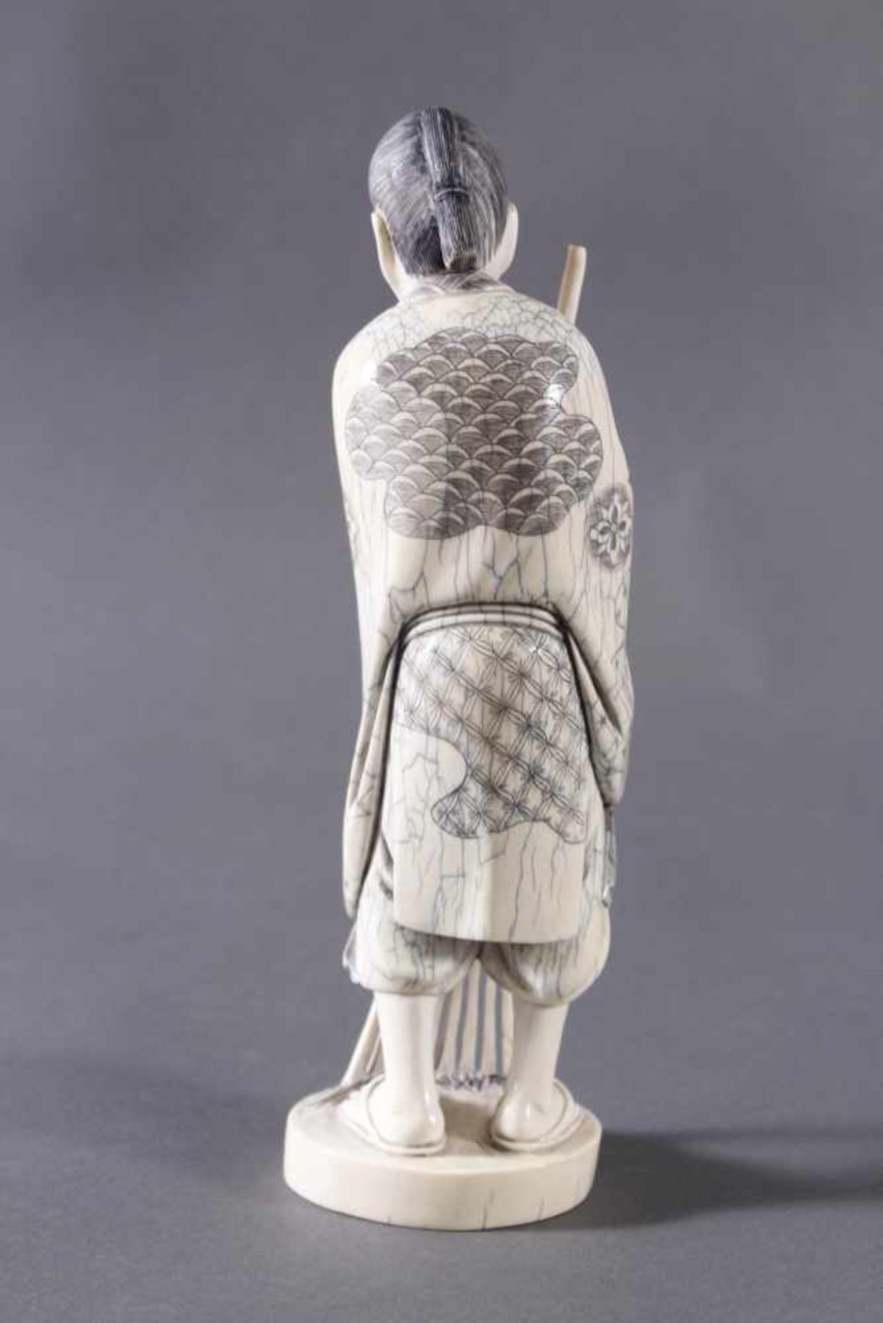 Elfenbeinfigur, Japan um 1900 - Bild 3 aus 8