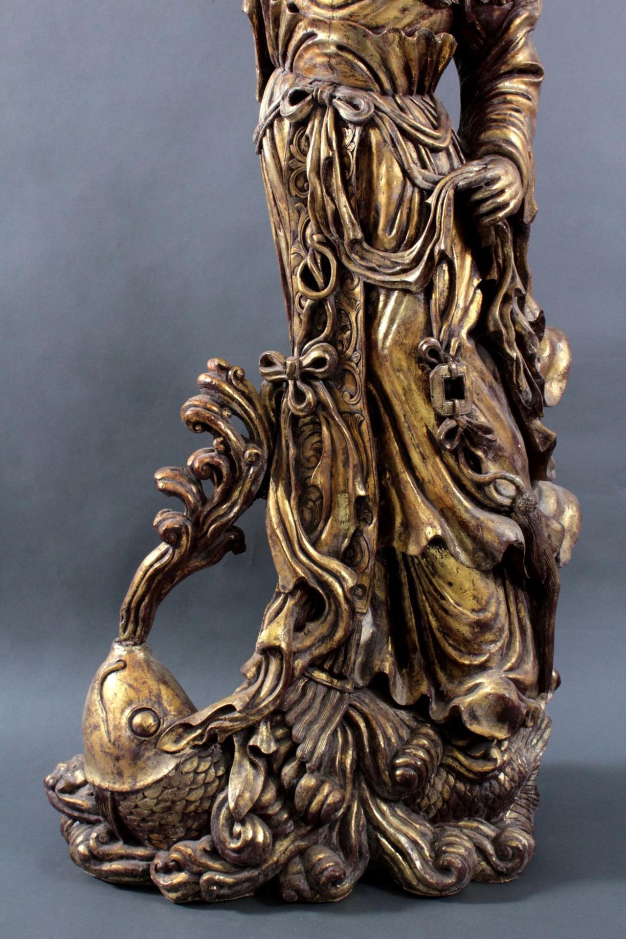 Prächtige chinesische Holzfigur. Guanyin um 1900 - Bild 3 aus 7