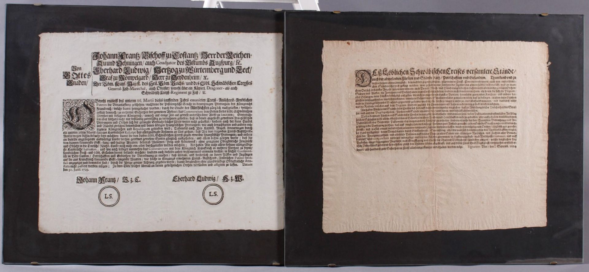 2 dekorative Bekanntmachungen aus dem 17./18. Jahrhundert