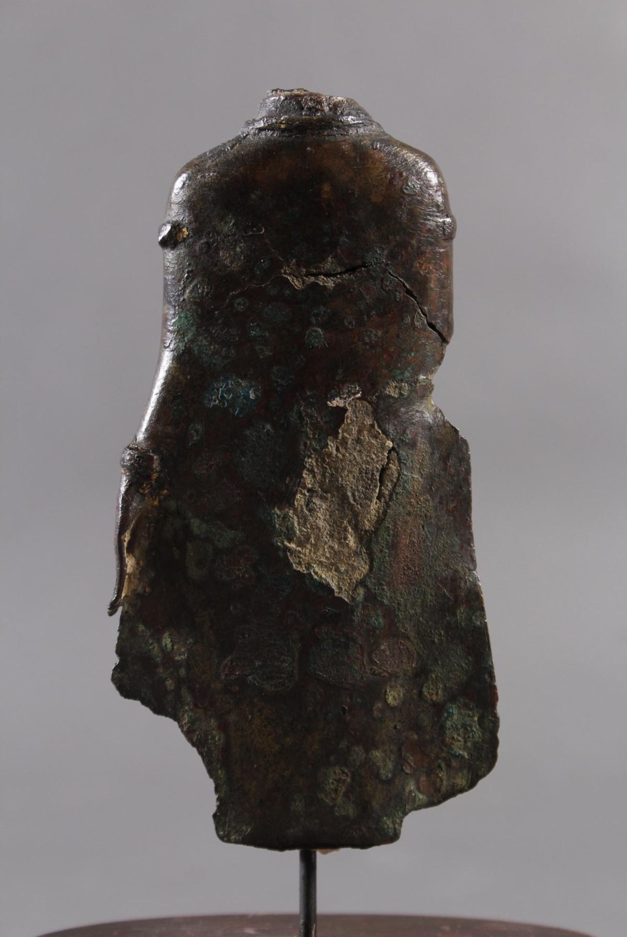 Bronze Buddha-Fragment, wohl Khmer, 13./14. Jahrhundert - Bild 4 aus 9