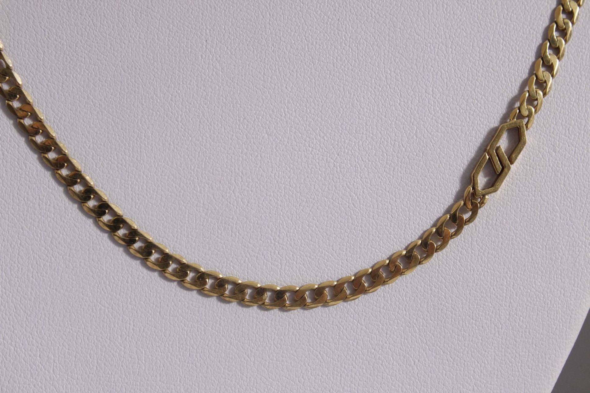 Halskette aus 8 Karat Gelbgold - Bild 2 aus 3