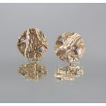 Paar Ohrringe mit Diamanten, 14 Karat Gelbgold4 kleine Diamanten, am Stecker gestempelt 585,