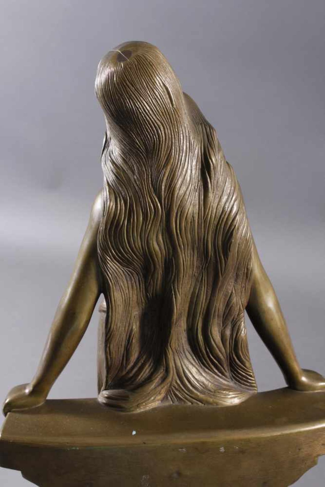 Bronzeskulptur, Darstellung der Salome, Frankreich um 1925Bronze patiniert. Am Sockel bezeichnet" - Bild 6 aus 12