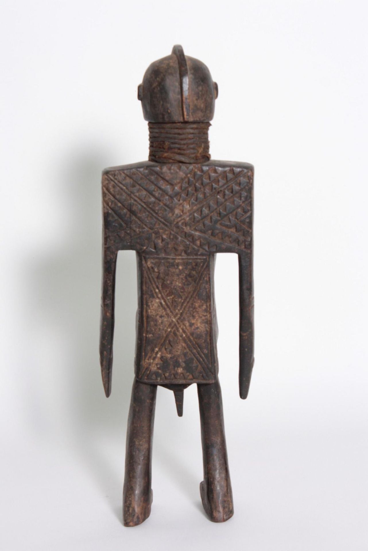 Zerimonialgefäß, "gbene", Koro, Nigeria, 1. Hälfte 20. Jh.Holz geschnitzt in Form einer menschlichen - Bild 4 aus 5