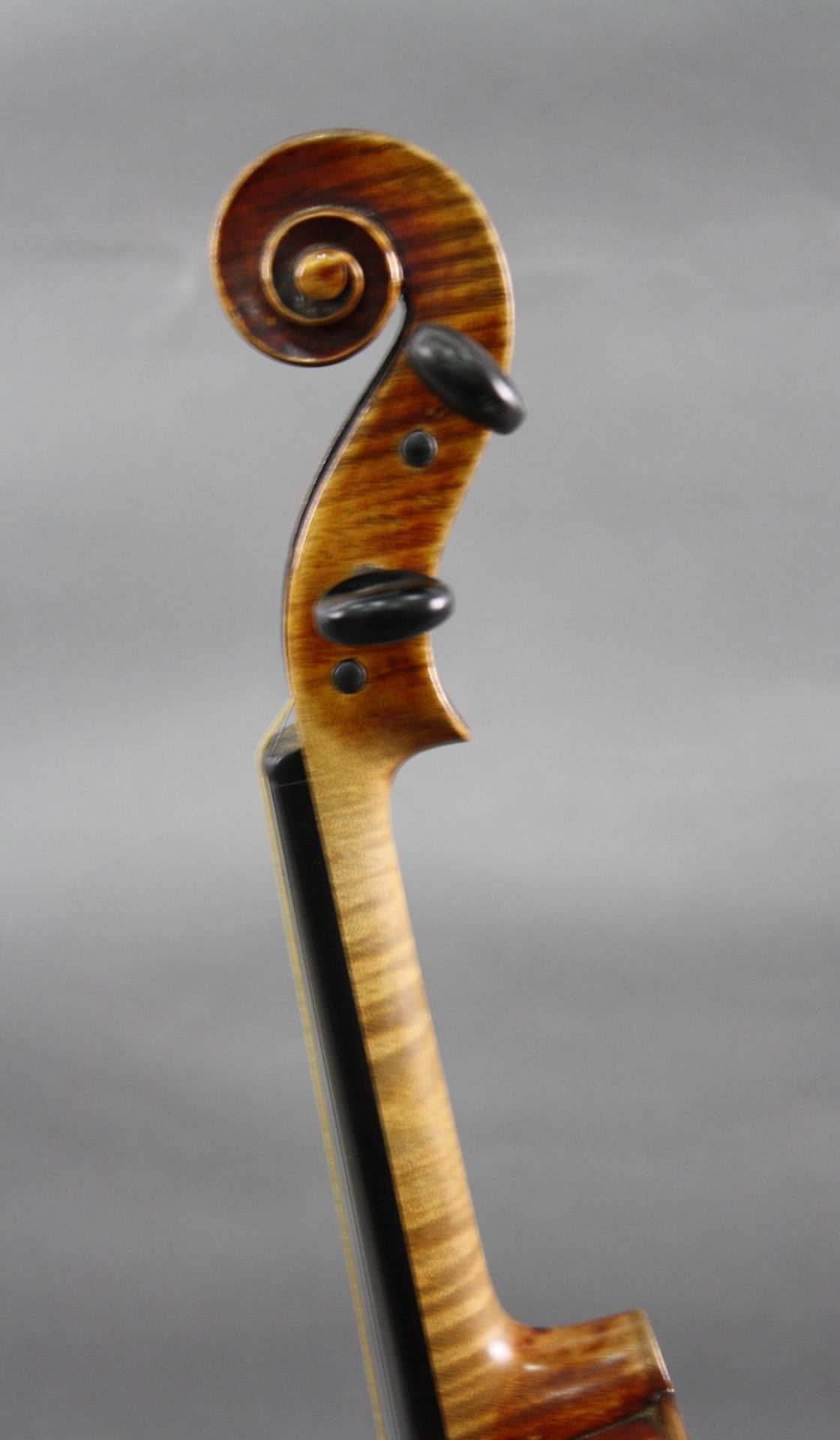 Violine nach Joseph Guarnerius fecit Cremona anno 1725 IHSDiese Geige wurde nach dem Modell von - Bild 8 aus 11