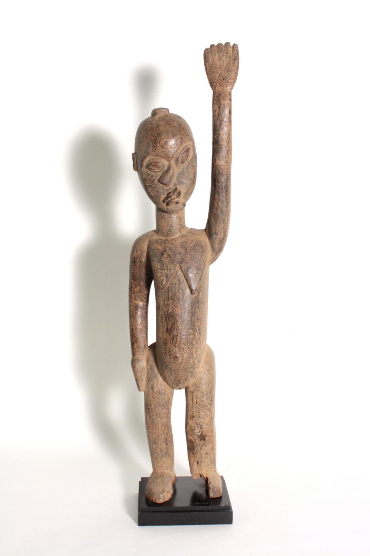 Schutzfigur "Bateba", Lobi, Burkina Faso, 1. Hälfte 20. Jh.Holz geschnitzt mit Krustenpatina,