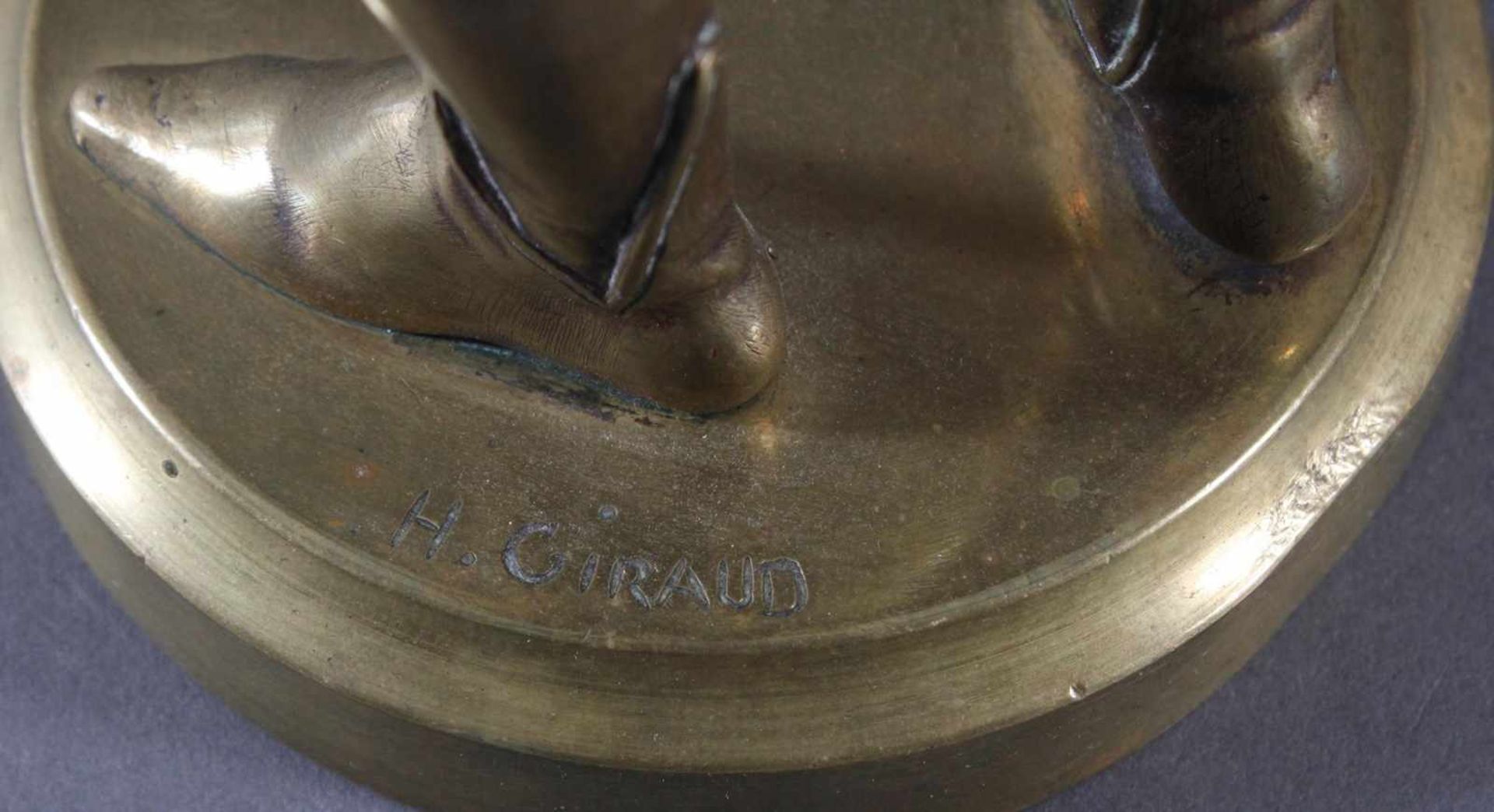 Henri Giraud (1805-1895)Minnesänger, Bronze poliert. Um 1870. Auf dem Sockel signiert.Höhe ca. 35, - Image 3 of 4