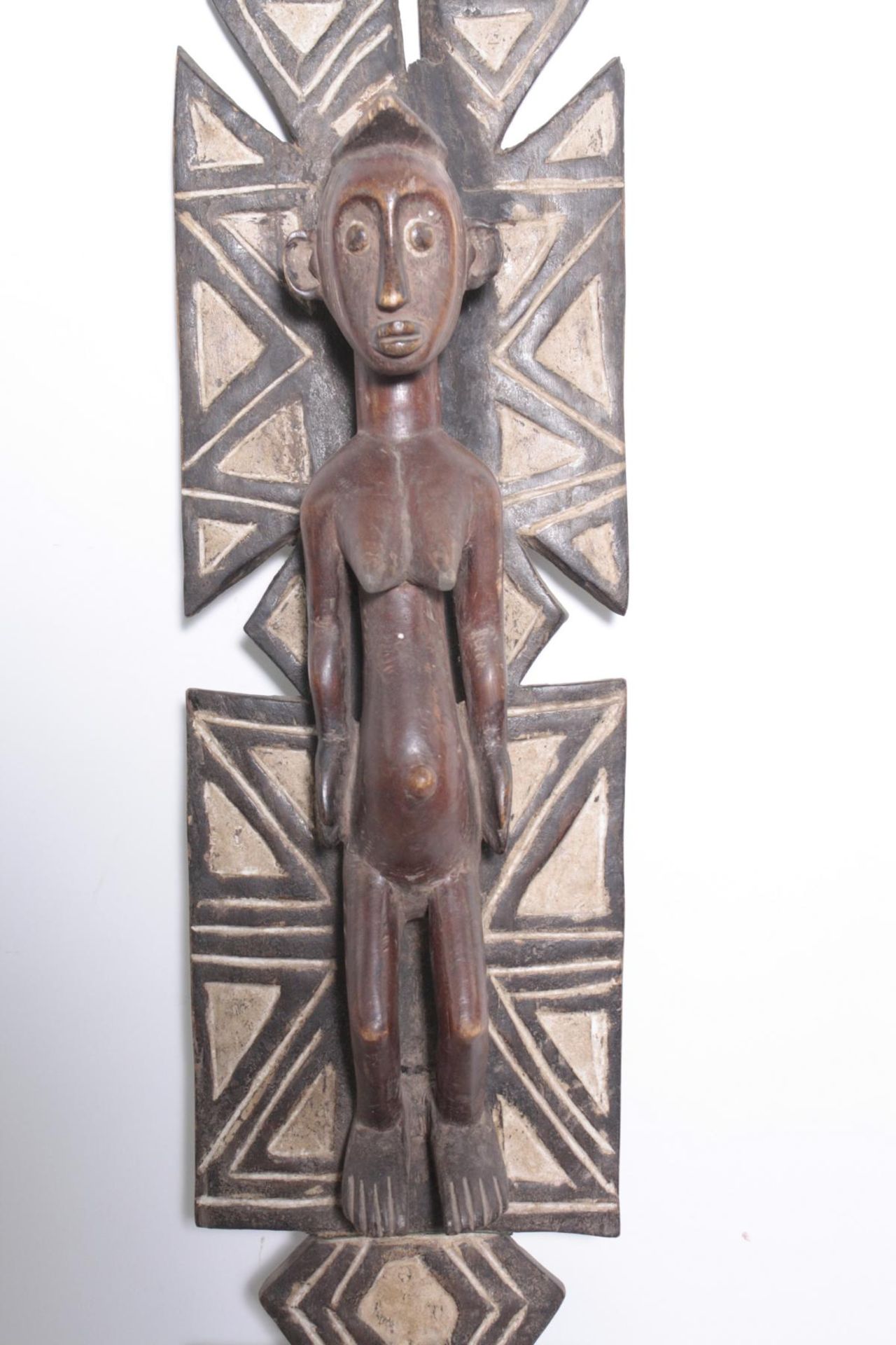 Aufsatz-Tanzmaske, Mossi, Burkina Faso, 1. Hälfte 20. Jh.Holz, geschnitzt. Flach reliefiertes - Bild 2 aus 6
