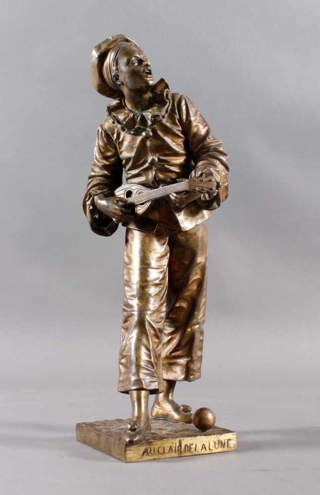 Eutrope Bouret (1833-1906), Bronzeskulptur "Au claire de la Lune" um 1890/1900Mandolinenspielender