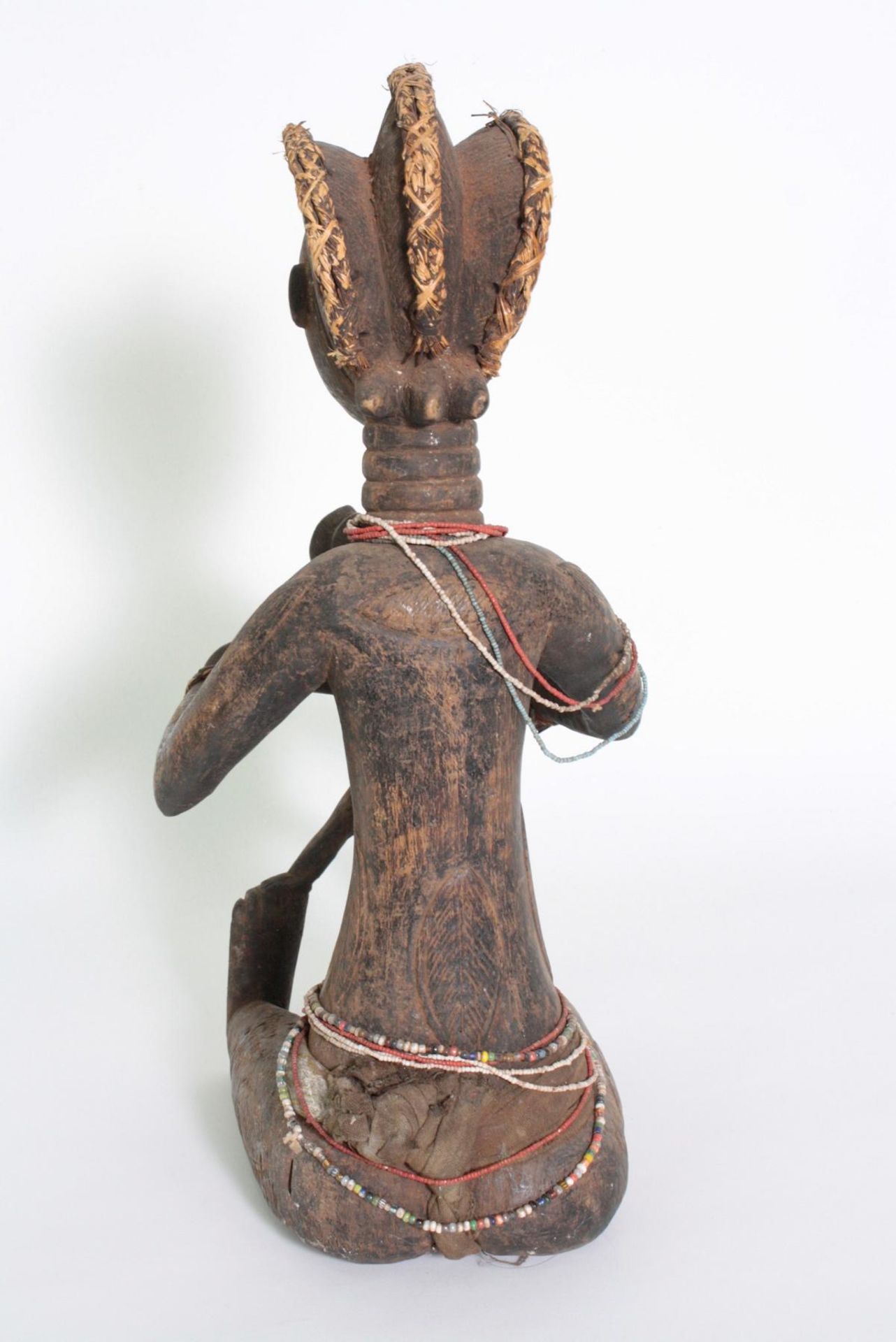Mutter-Kind-Figur, Dan, Elfenbeinküste, Liberia, 1. Hälfte 20. Jh.Holz, braune Kruste Patina, - Bild 4 aus 7