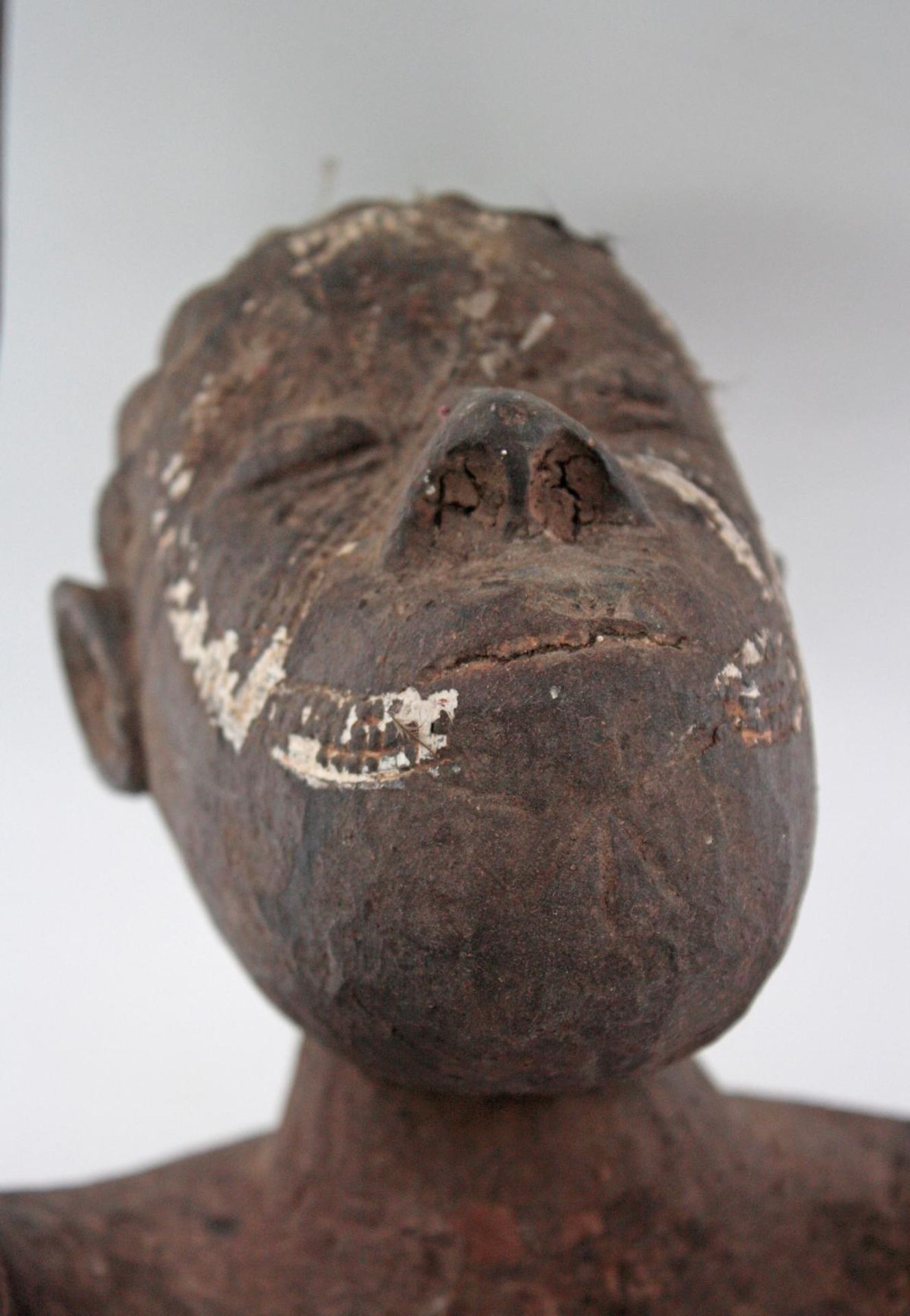 Ältere Weibliche Figur der Mossi, Burkina FasoHolz geschnitzt. Diese schlanke weibliche Statue - Bild 6 aus 16