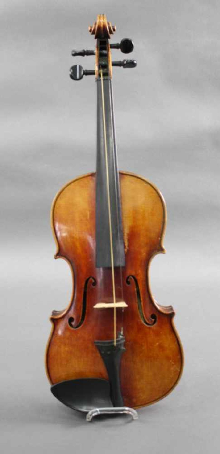 Violine nach Joseph Guarnerius fecit Cremona anno 1725 IHSDiese Geige wurde nach dem Modell von