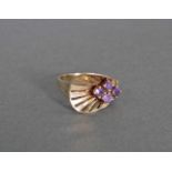 Damenring mit Amethyst, 14 Karat Gelbgold4 Amethyste von jeweils 0,1 Karat, Ringgröße 57, 5 g.