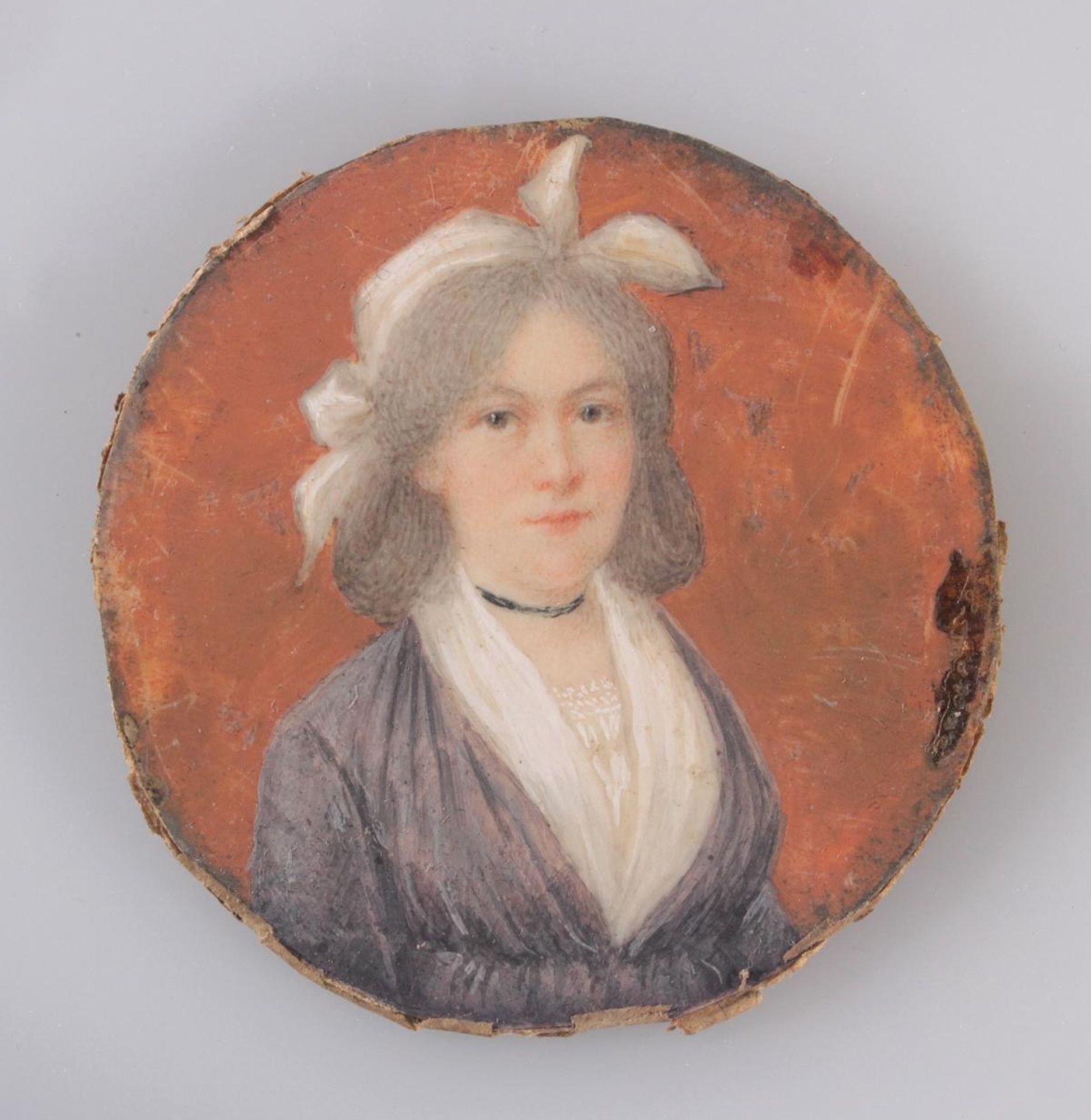 Biedermaier-Miniaturportrait, 1. Hälfte 19. Jh.Öl auf Elfenbein gemalt. Portrait einer Dame mit - Image 2 of 5