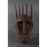 Antike Maske, Marka, Mali 1.Hälfte 19. Jh.Holz geschnitzt, spitz ovales, schlankes Gesicht mit
