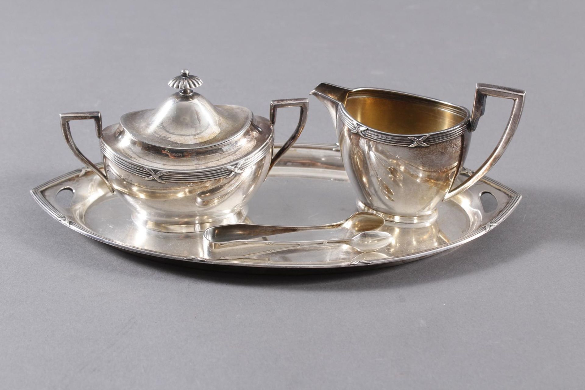 Silberset, 4-teilig, Wilhelm Binder Silber 800Gesamtgewicht ca . 429 Gramm.Bestehend aus Tablett,