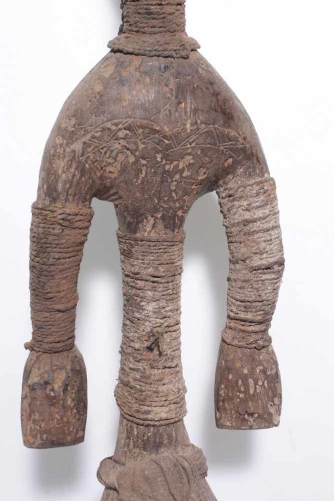 Ältere Große Figur, Dogon oder Bambara, MaliHolz, matte Krusten Patina, stehender Figur mit hohem - Bild 11 aus 16