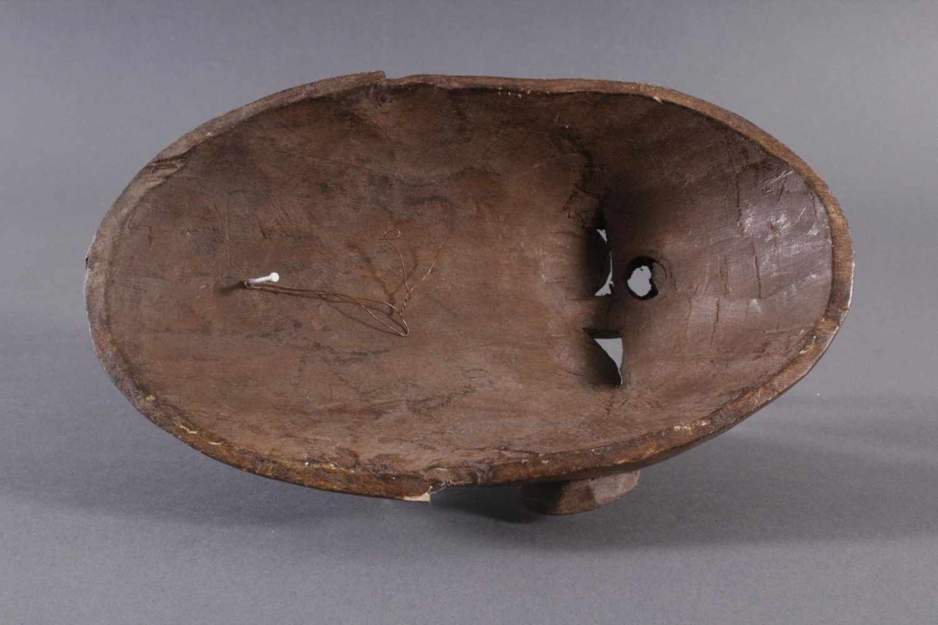Antike Maske, Marka, Mali 1.Hälfte 19. Jh.Holz geschnitzt, Gesicht stzellenweise mit Messing-Blech - Bild 6 aus 6