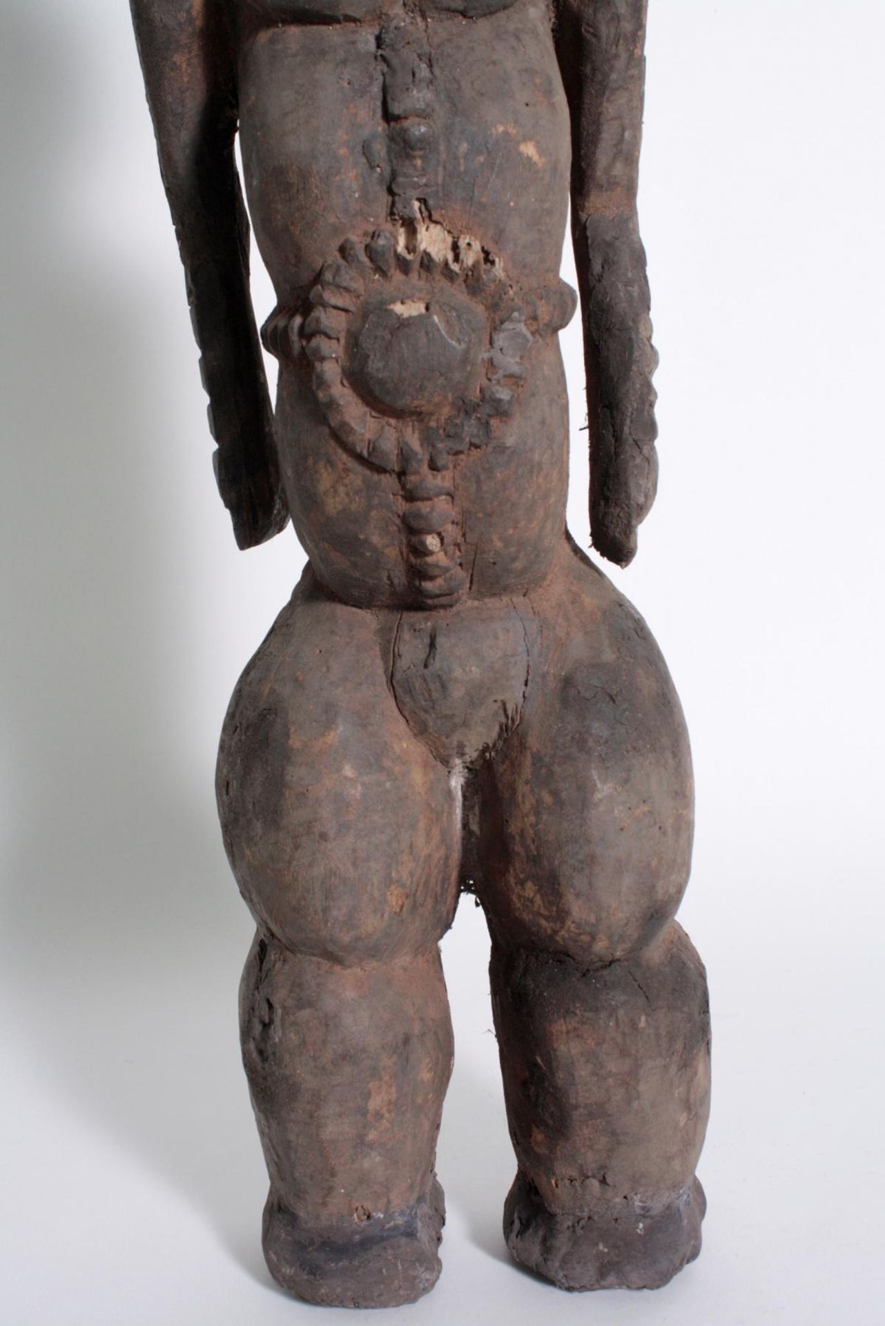 Ältere Ahnen-Figur, Tabwa, D. R. KongoHolz geschnitzt, plastische, stehende, weibliche - Bild 3 aus 14
