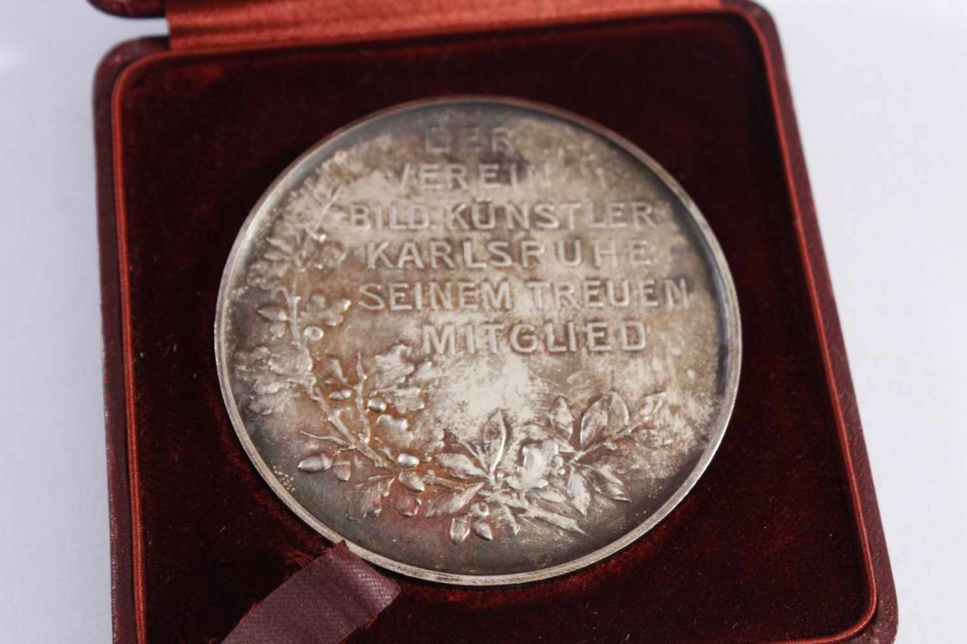 Jugendstil-Medaille Verein Bildender Künstler KarlsruheMedaillentext: Der Verein Bildender Künste - Bild 3 aus 4