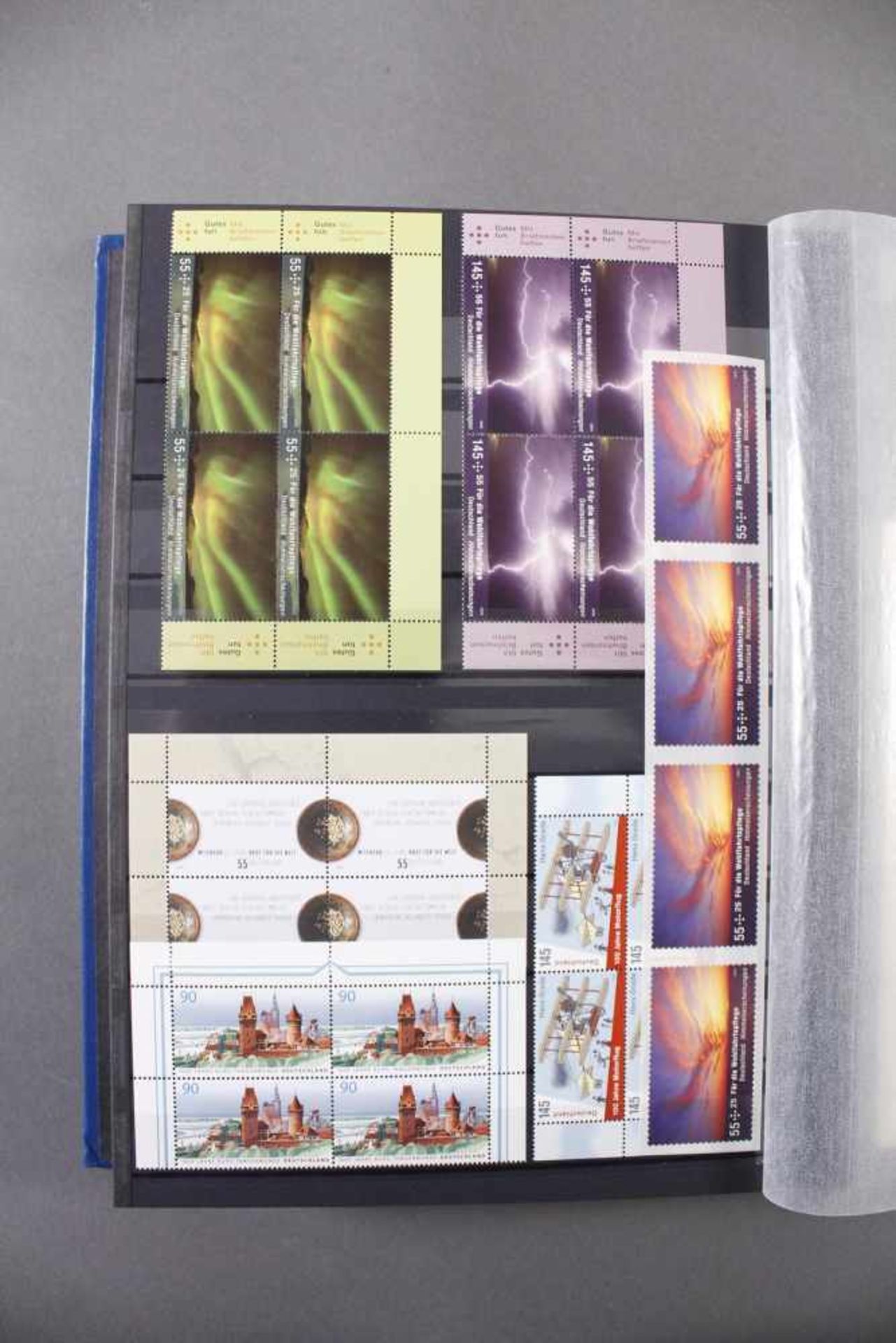 Bund postfrische Marken in 4er Blocks 2008-2010Ein Steckalbum mit über 400 Euro Nominale. 4er Blocks - Image 4 of 4