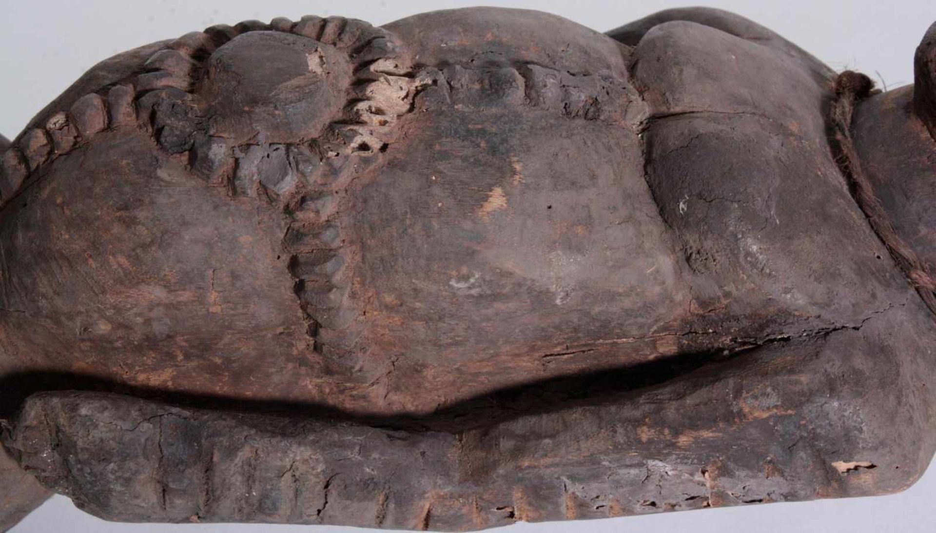 Ältere Ahnen-Figur, Tabwa, D. R. KongoHolz geschnitzt, plastische, stehende, weibliche - Bild 8 aus 14