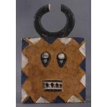 Antike Maske der Baule, Elfenbeinküste 1. Hälfte 20. Jh.Holz geschnitzt, farbig gefasst, ca. 5,5 x