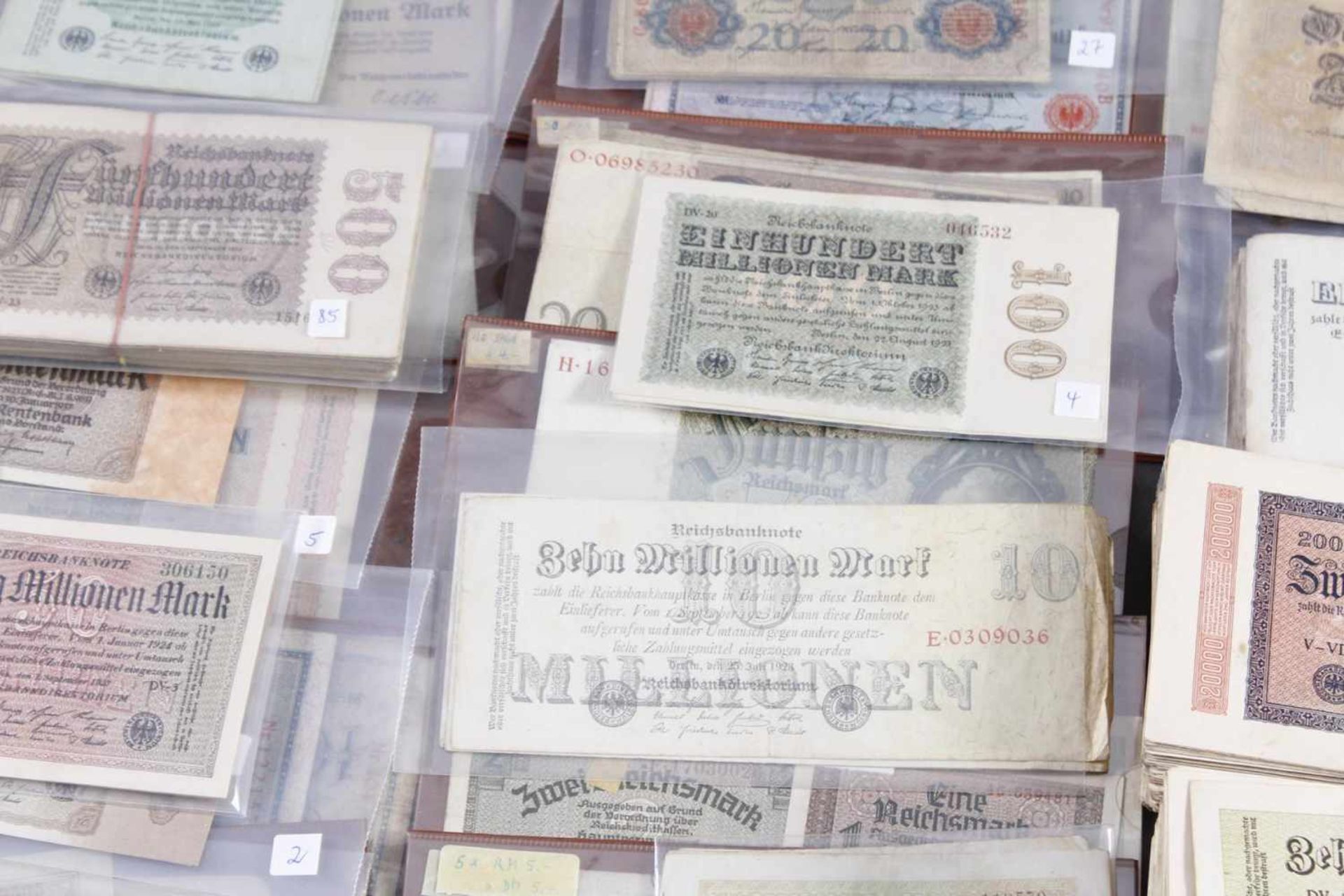 Geldscheine DublettensammlungWeit über 1000 Geldscheine aus dem Deutschen Reich, Inflation und der - Image 4 of 5