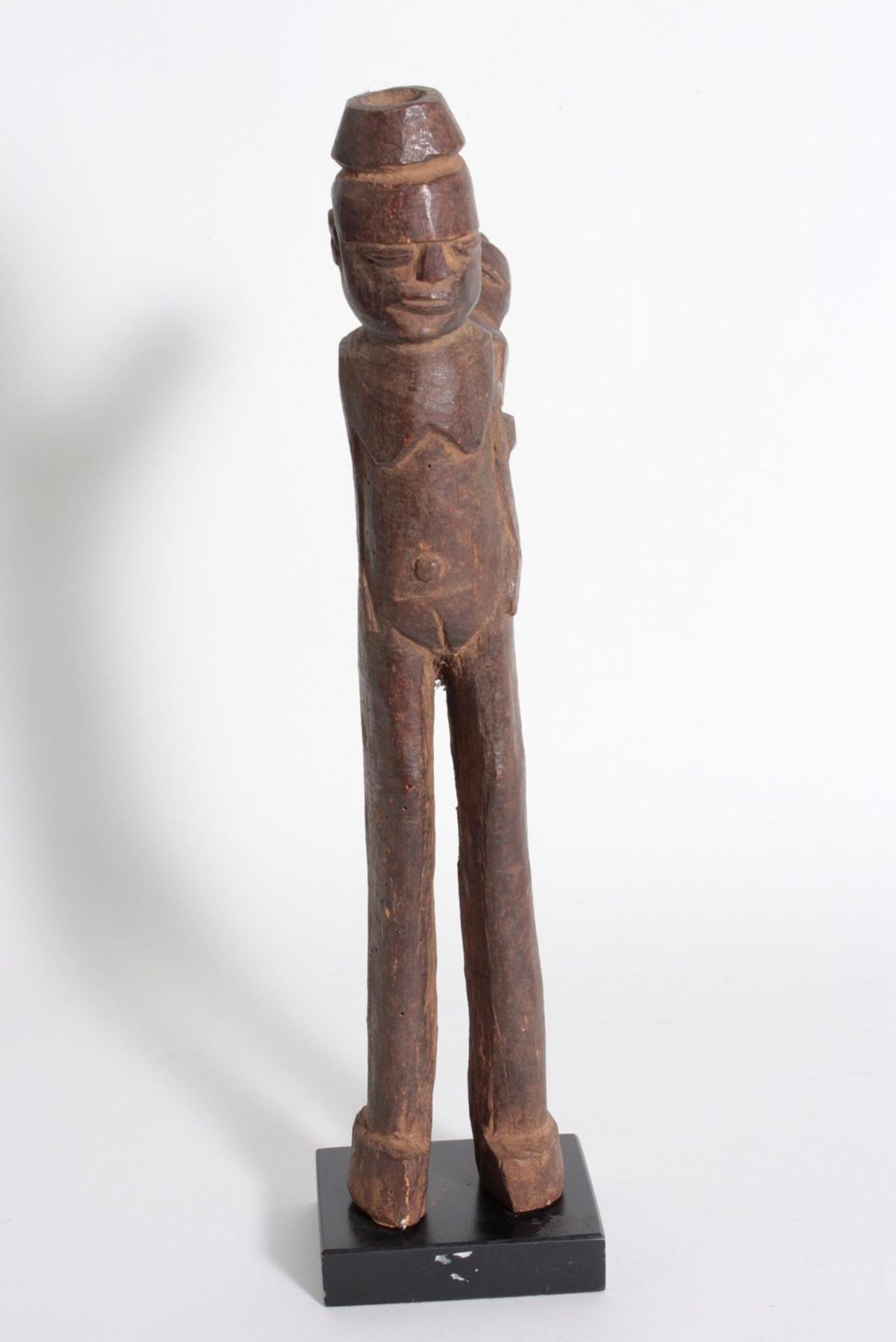 Weibliche "bateba"- Figur mit Kind, Lobi, Burkina Faso, 1. Hälfte 20. Jh.Holz geschnitzt, braun - Bild 2 aus 4