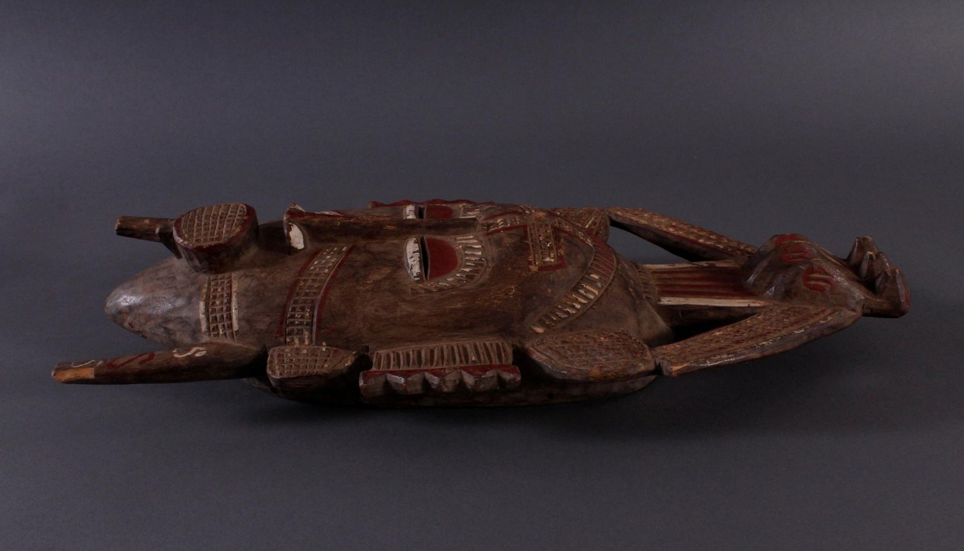 Antike Maske, Senufo, Elfenbeinküste 1. Hälfte 20. Jh.Holz geschnitzt, rotbraune und Weiße Bemalung, - Bild 4 aus 5