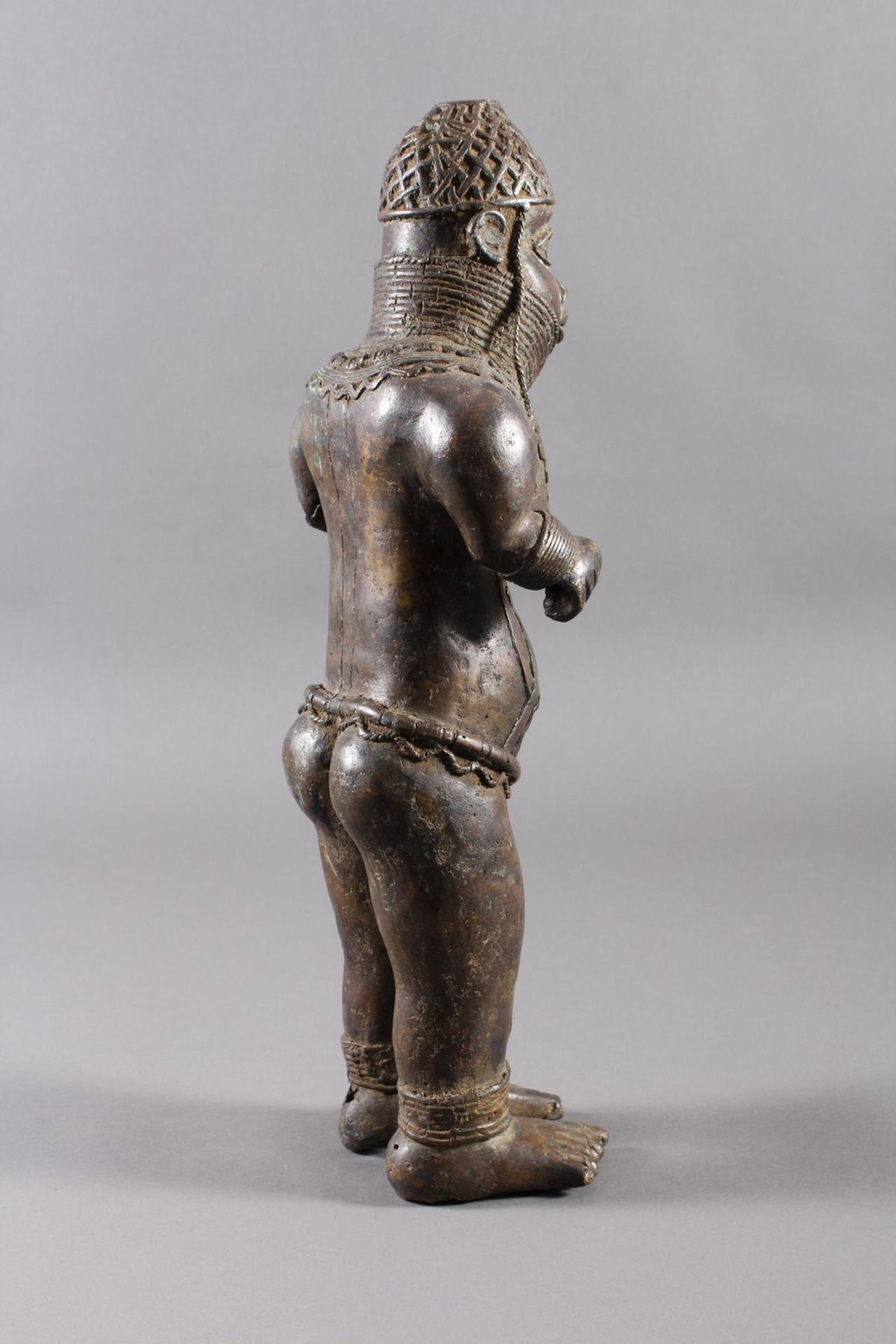 Bronze Gedenkfigur, Benin, Nigeria, 20. Jahrhundert - Image 4 of 11