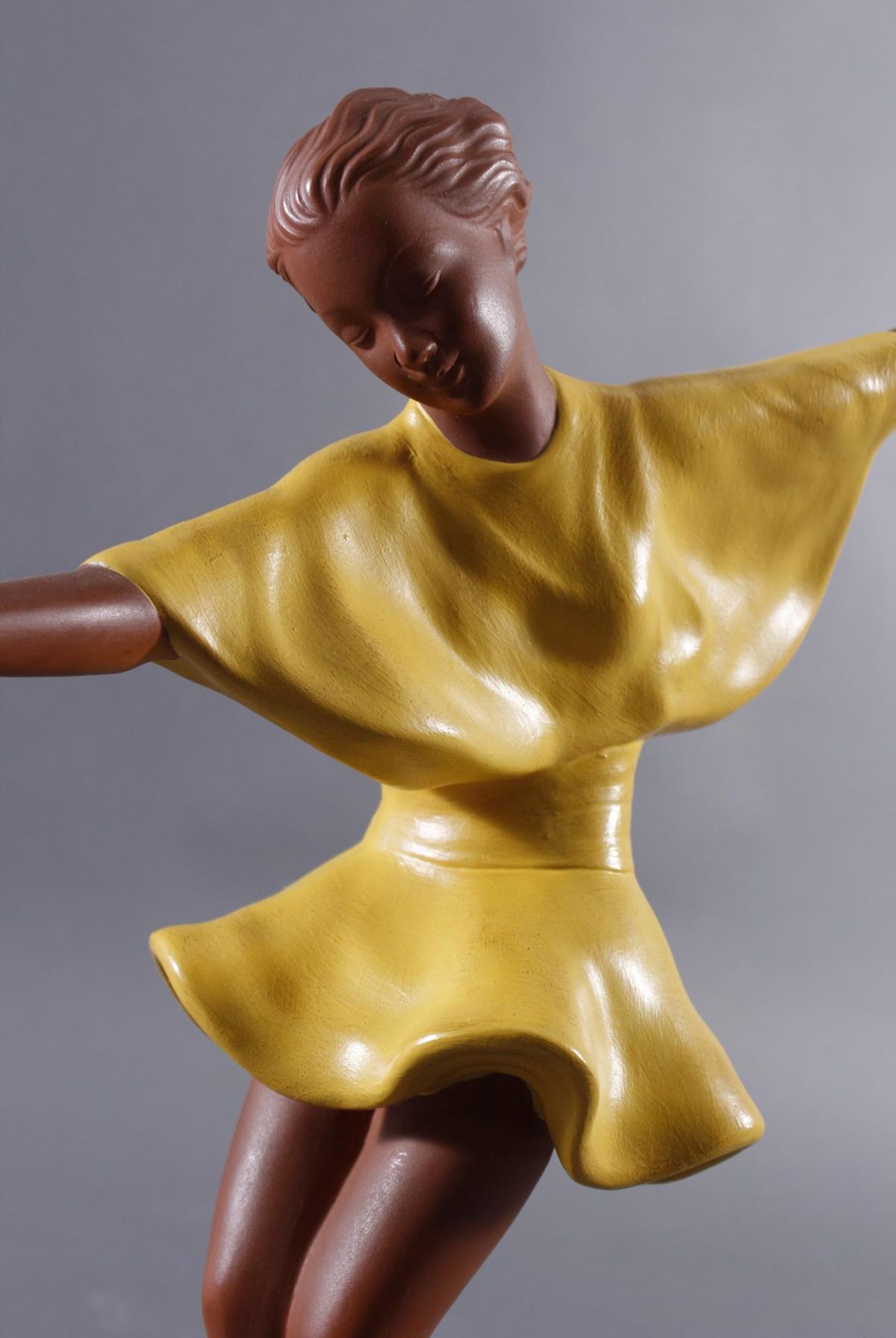 Goldscheider Keramikfigur "Getanzte Harmonie" um 1941 - Bild 2 aus 7