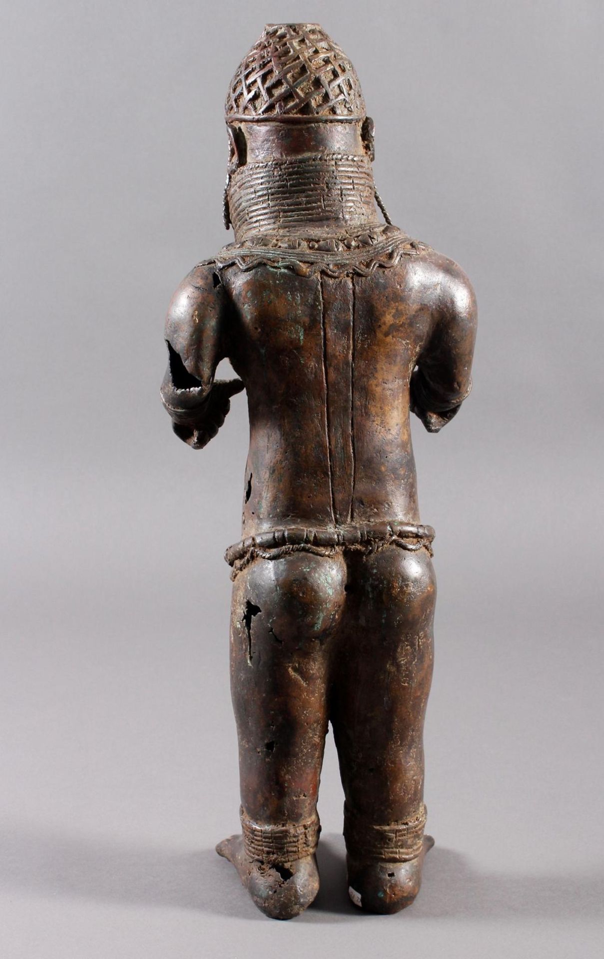 Bronze Gedenkfigur, Benin, Nigeria, 20. Jahrhundert - Image 5 of 11