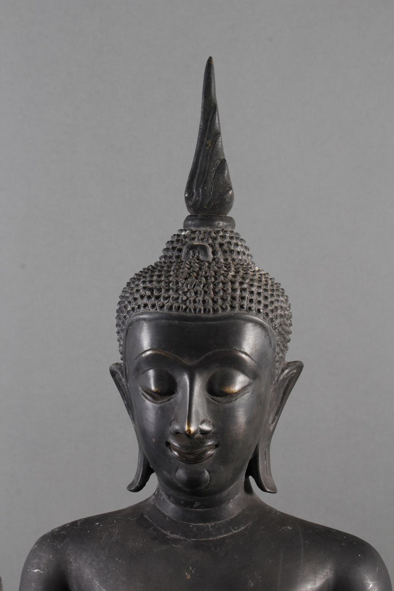 Darstellung des stehenden Buddha, Burma Anfang 20. Jahrhundert - Image 8 of 19