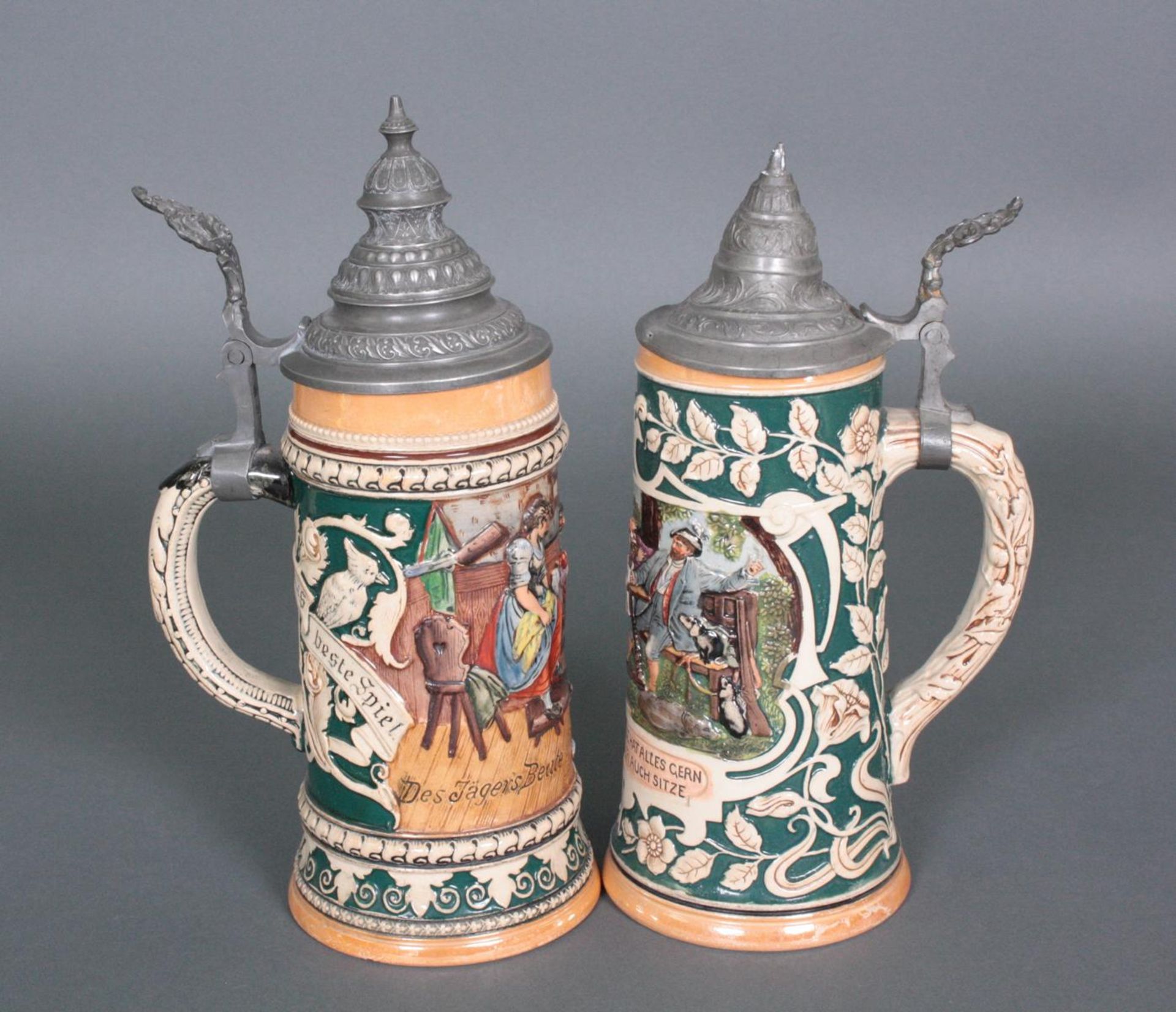 Zwei Keramikkrüge mit Zinndeckel - Bild 4 aus 10