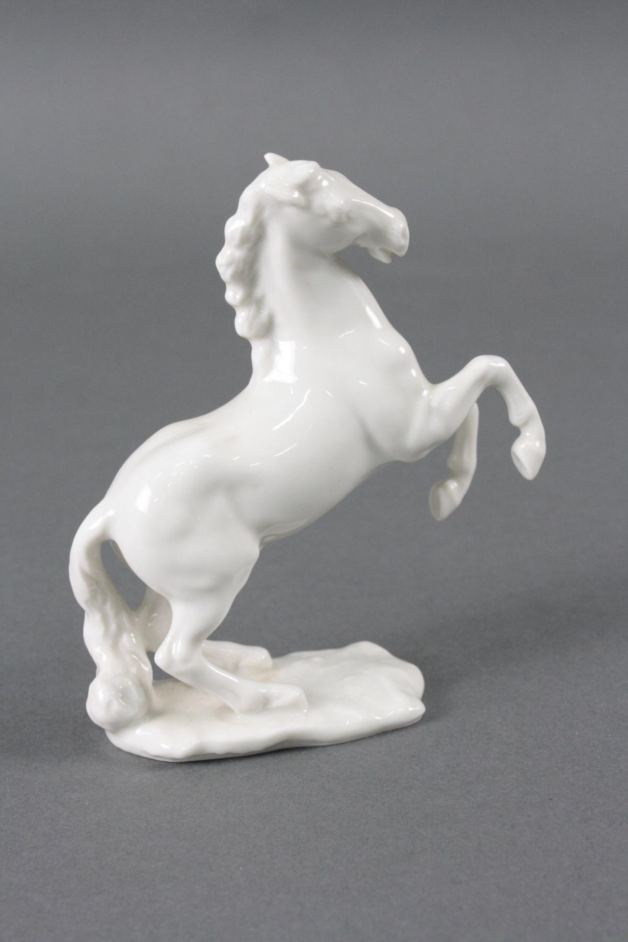 Hutschenreuther Porzellanfigur, "Steigendes Pferd"