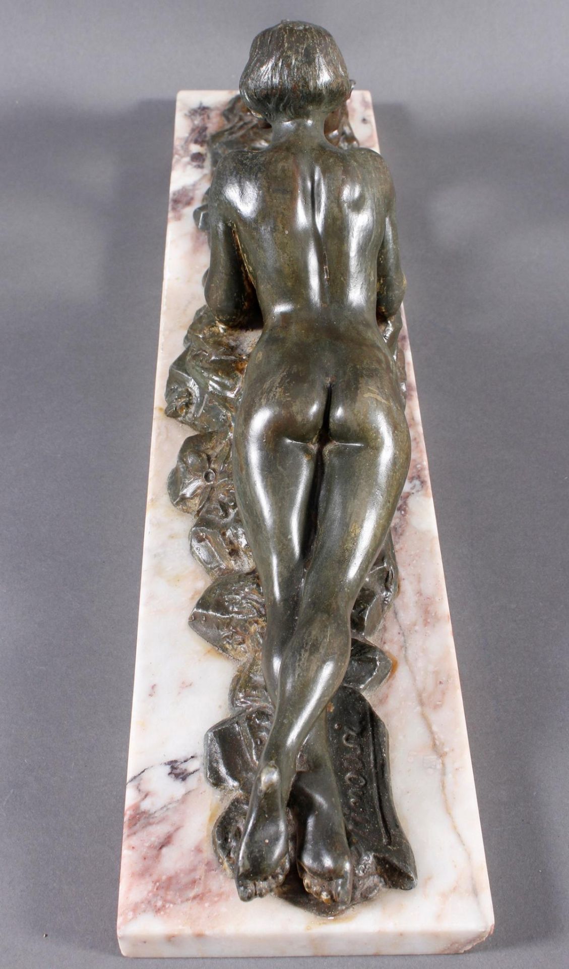 Régule Skulptur, Liegender Mädchenakt mit Zicklein, Frankreich um 1910 - Image 5 of 7