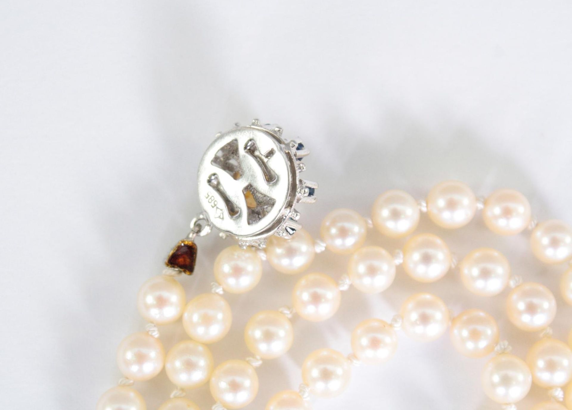 Perlenkette, Weißgoldverschluß mit Saphiren - Image 3 of 6