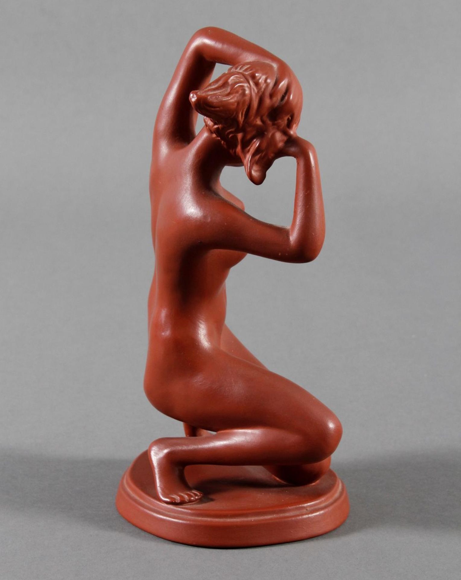Cortendorf Keramikfigur, Kniender weiblicher Akt - Bild 6 aus 12