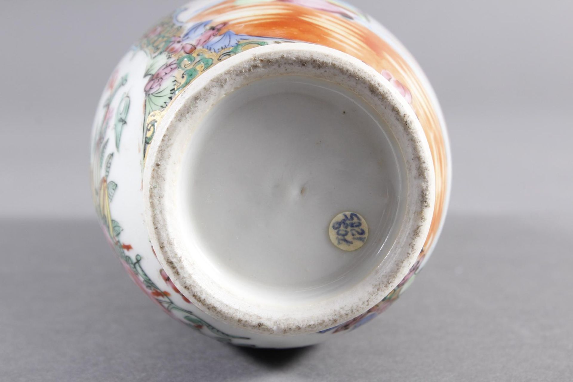 Porzellanziervase, China, 19. Jahrhundert - Image 14 of 15