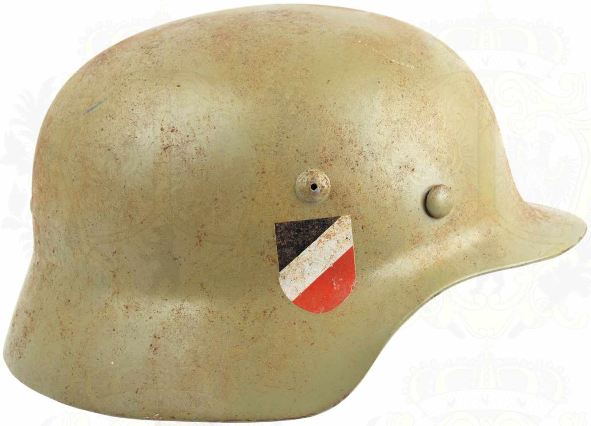 STAHLHELM 35/40, Sammleranfertigung, Glocke sandfarben lackiert, Afrikakorps- u. s/w/r Wappen- - Bild 3 aus 4
